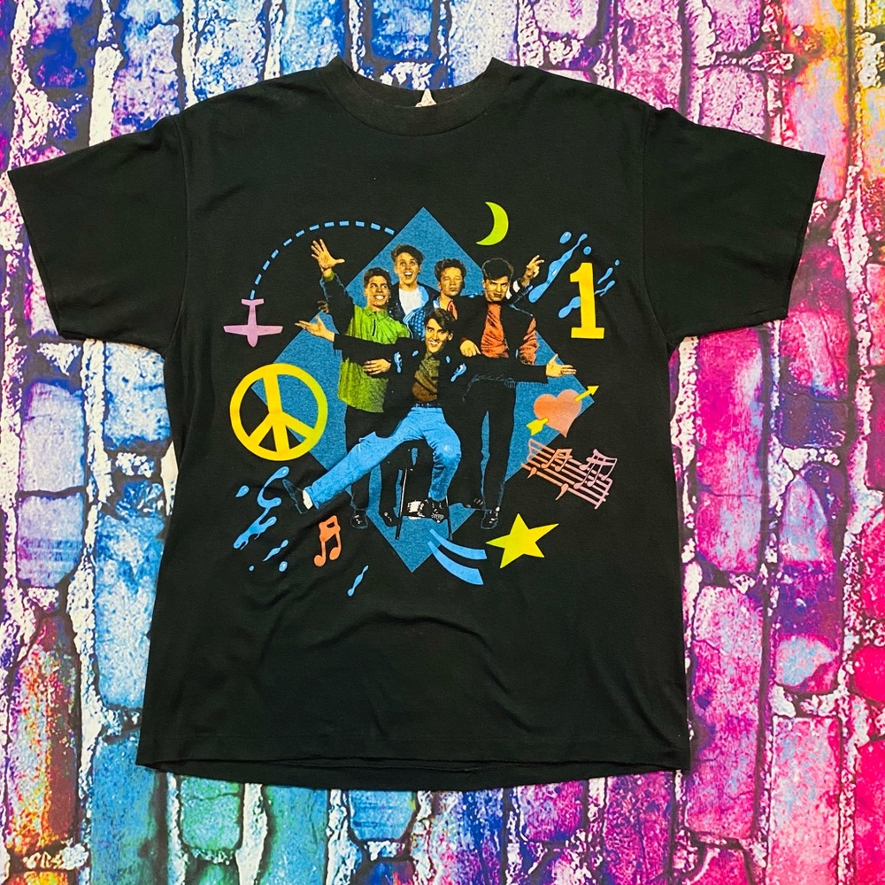 Rare Vintage New kids on the Block tee size M single stitched